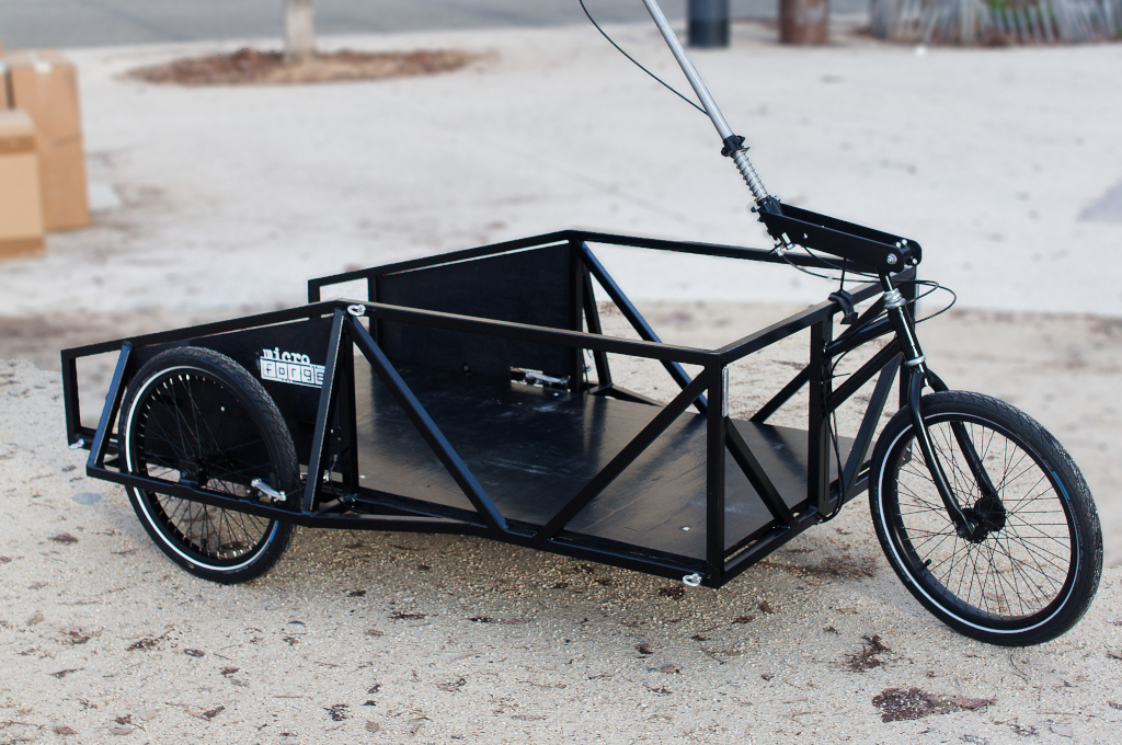 cariole PUMBA remorque vélo professionnelle vélo cargo cyclo-mobilité remorque vélo charge 300 kg